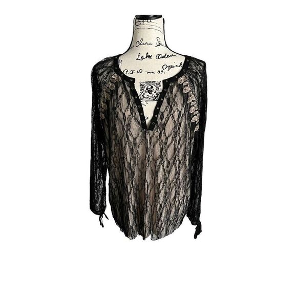 Jinnicks Women’s Black Lace Top w/ Gold Studds Size Large - Picture 1 of 12